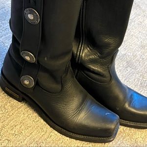 Womens Harley Davidson harness boots size 9 1/2 gently used in black